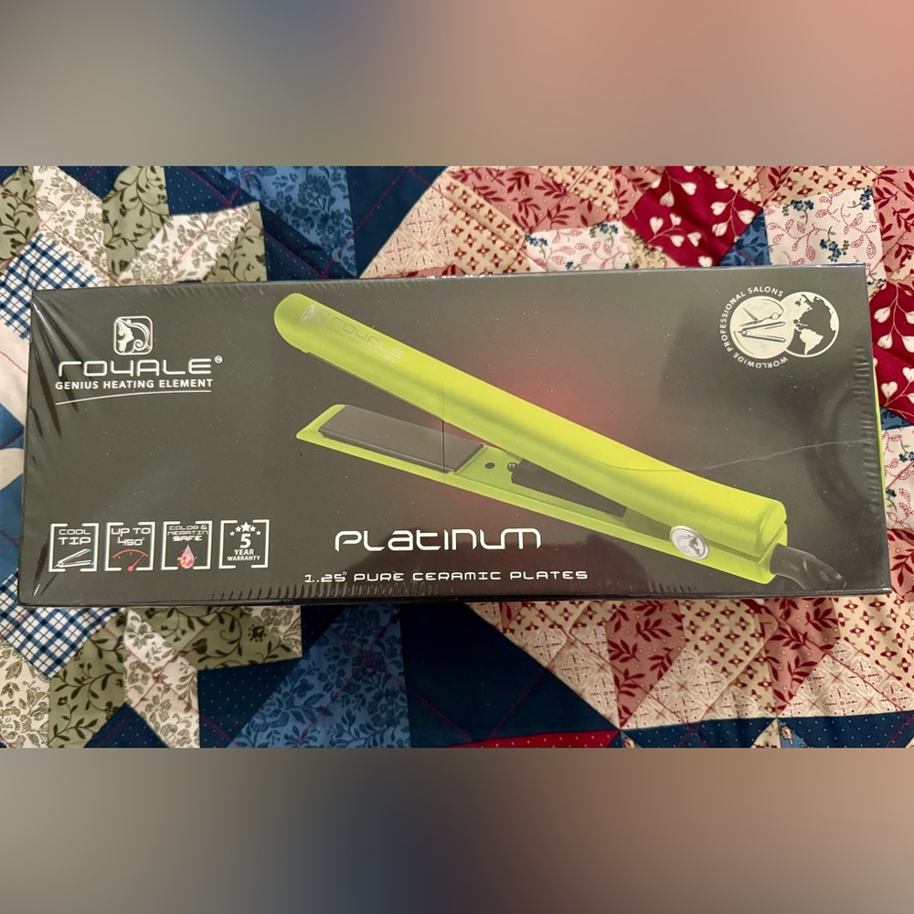 Royals Genius Lime Heating Element 1.25" Ceramic Plates Flat Iron NIB